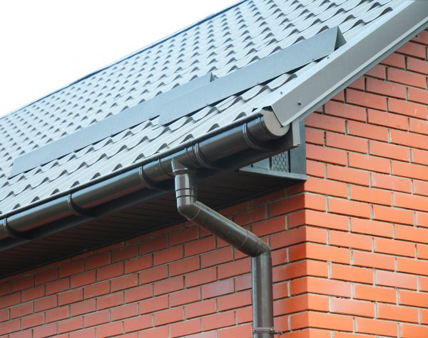 Cost of Roof Downspout Installation in Bay City